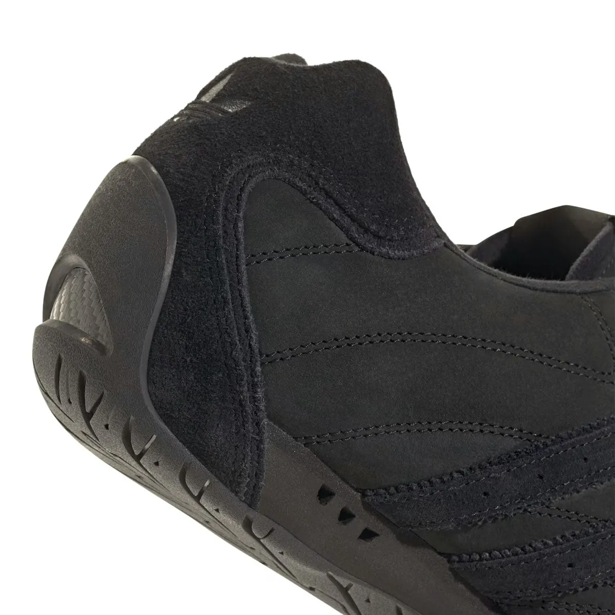 Adiracer Lo 'Black Carbon'