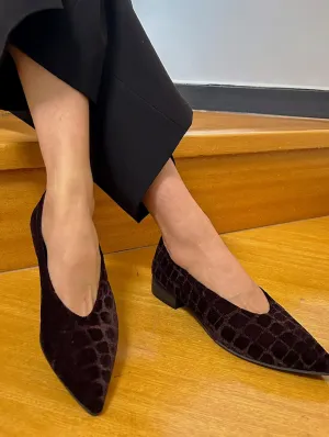 Coco V.2 Velvet Vegan Pointed Ballerinas | Earth