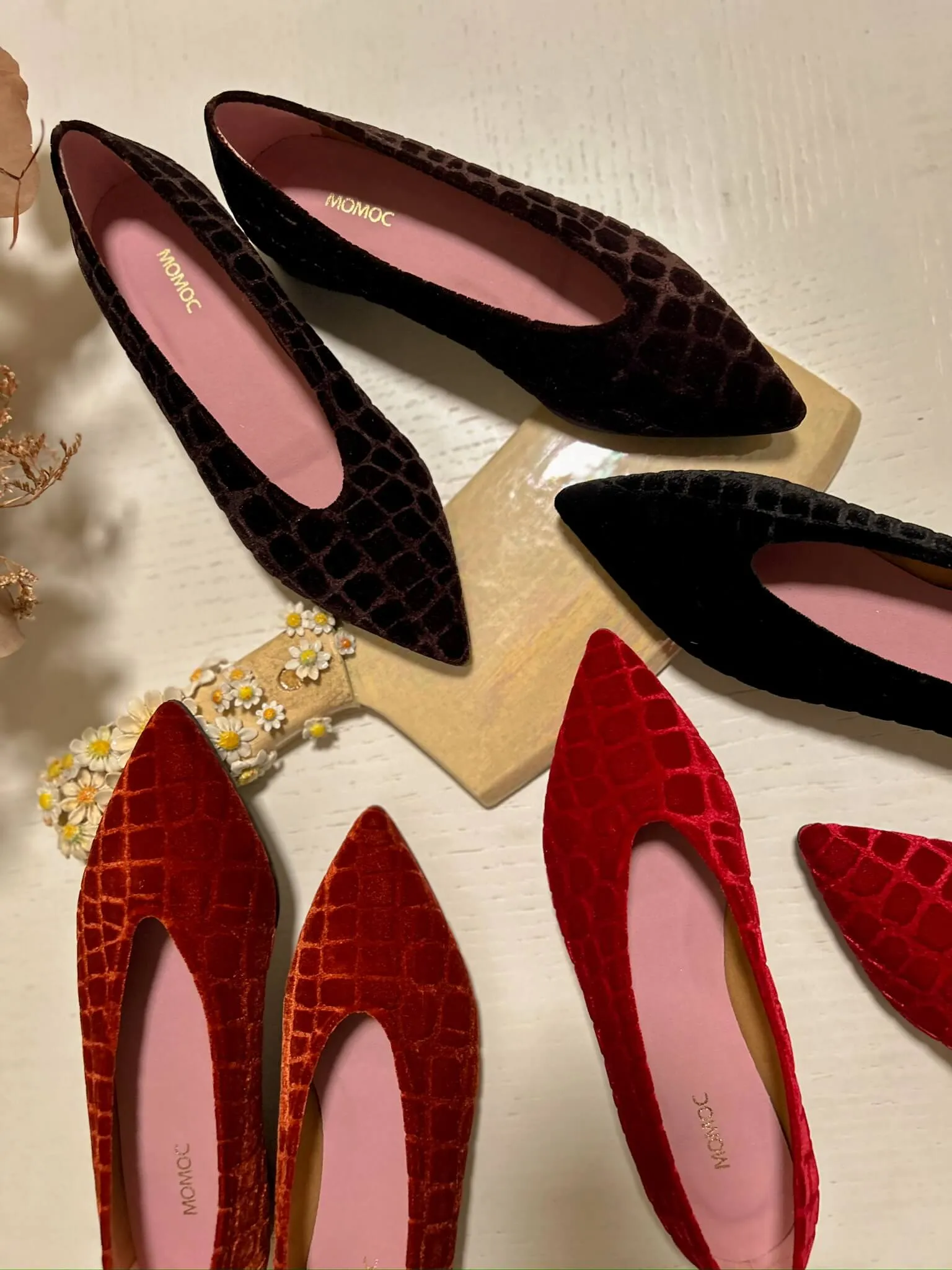 Coco V.2 Velvet Vegan Pointed Ballerinas | Earth