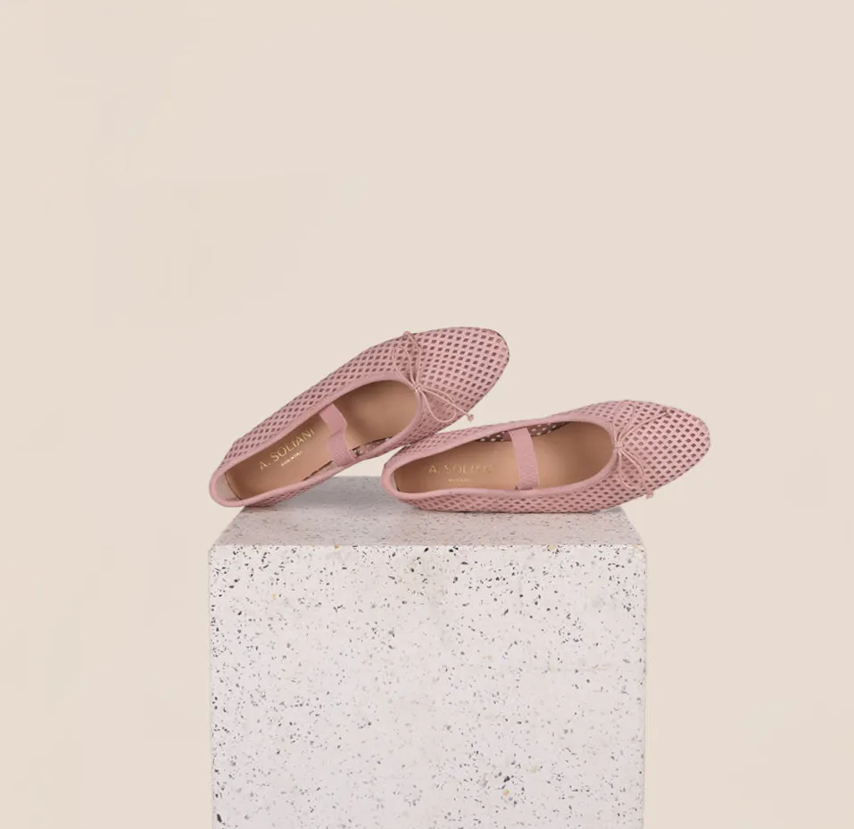 Como Strap - Perforated Peony
