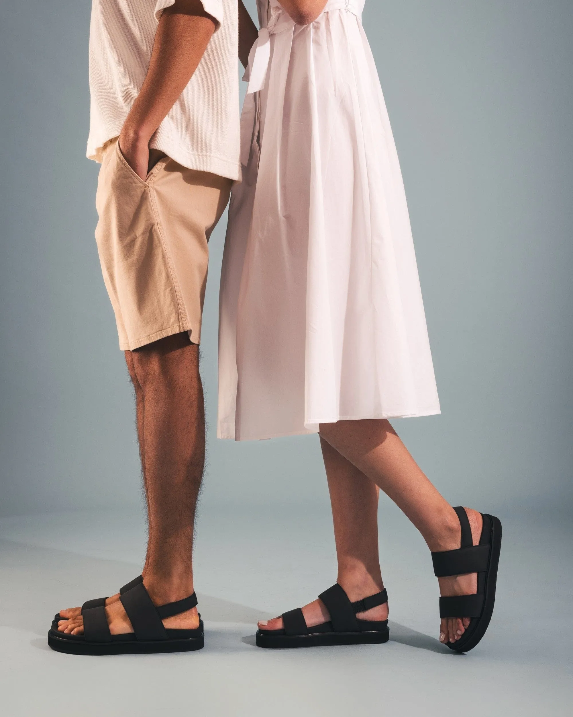 Lau Unisex Vegan Microfibre Platform Sandals | Black