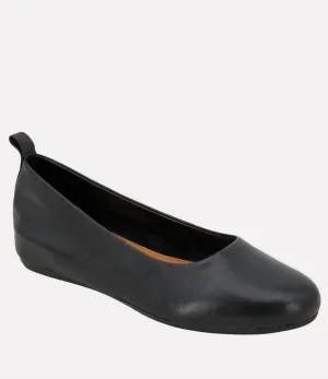 Nalah Featherweights Flat Shoes In Black