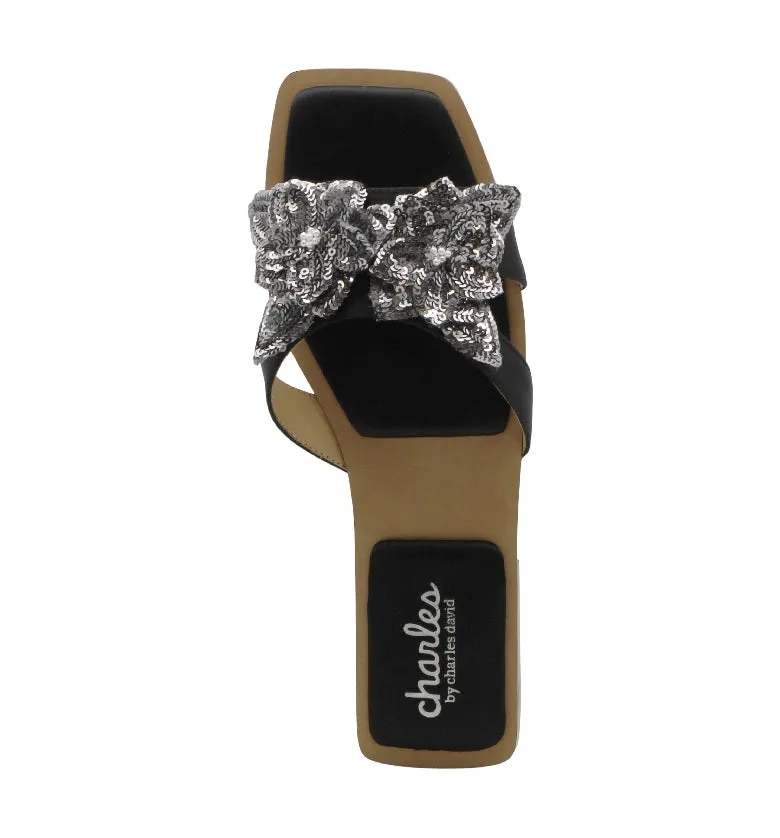 ORDLY FLAT SANDAL