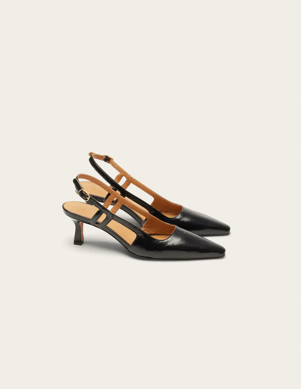 Pumps Betty - Black pleated leather