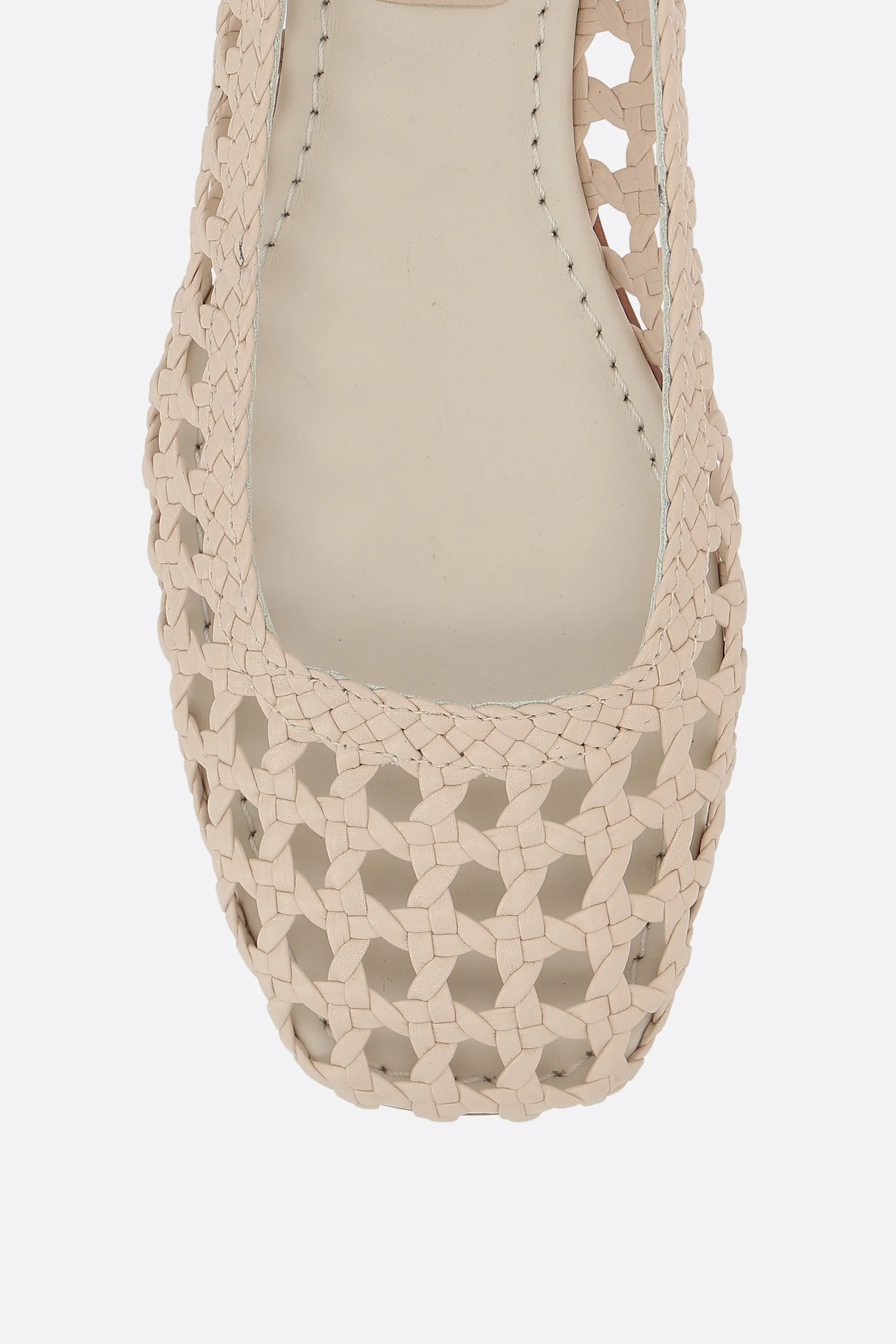 Shell ballerinas in woven leather