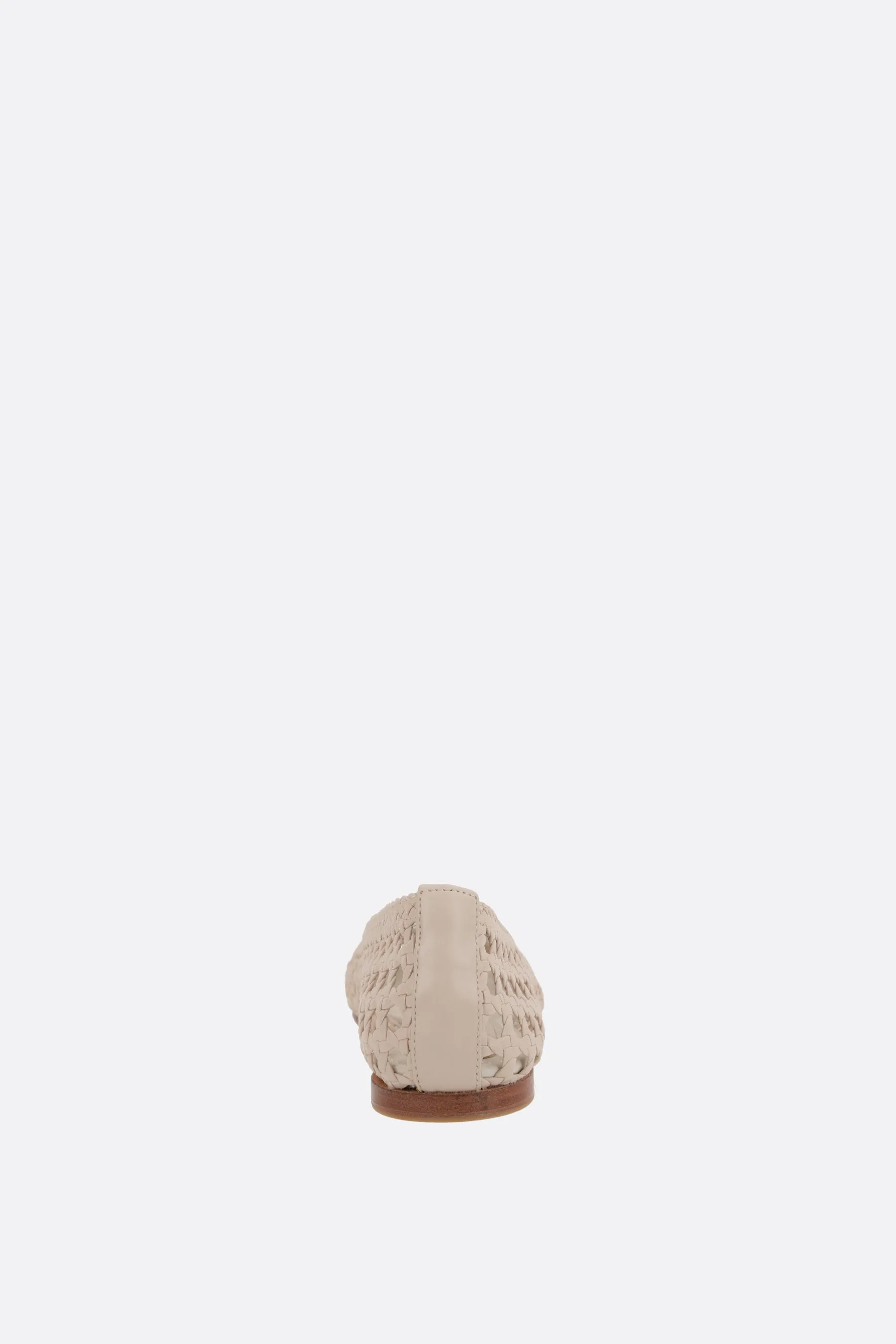 Shell ballerinas in woven leather