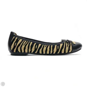 Shoes Flats By Vionic In Animal Print, Size: 6