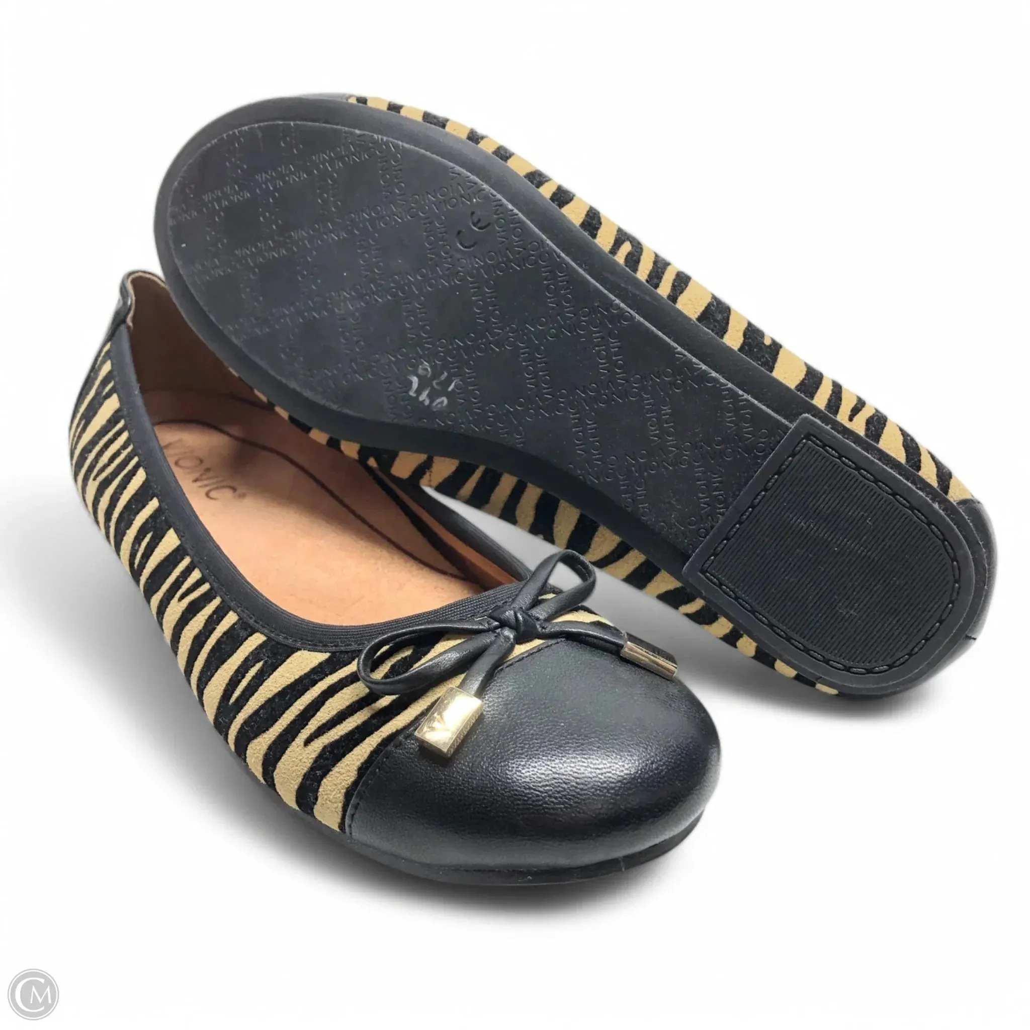 Shoes Flats By Vionic In Animal Print, Size: 6