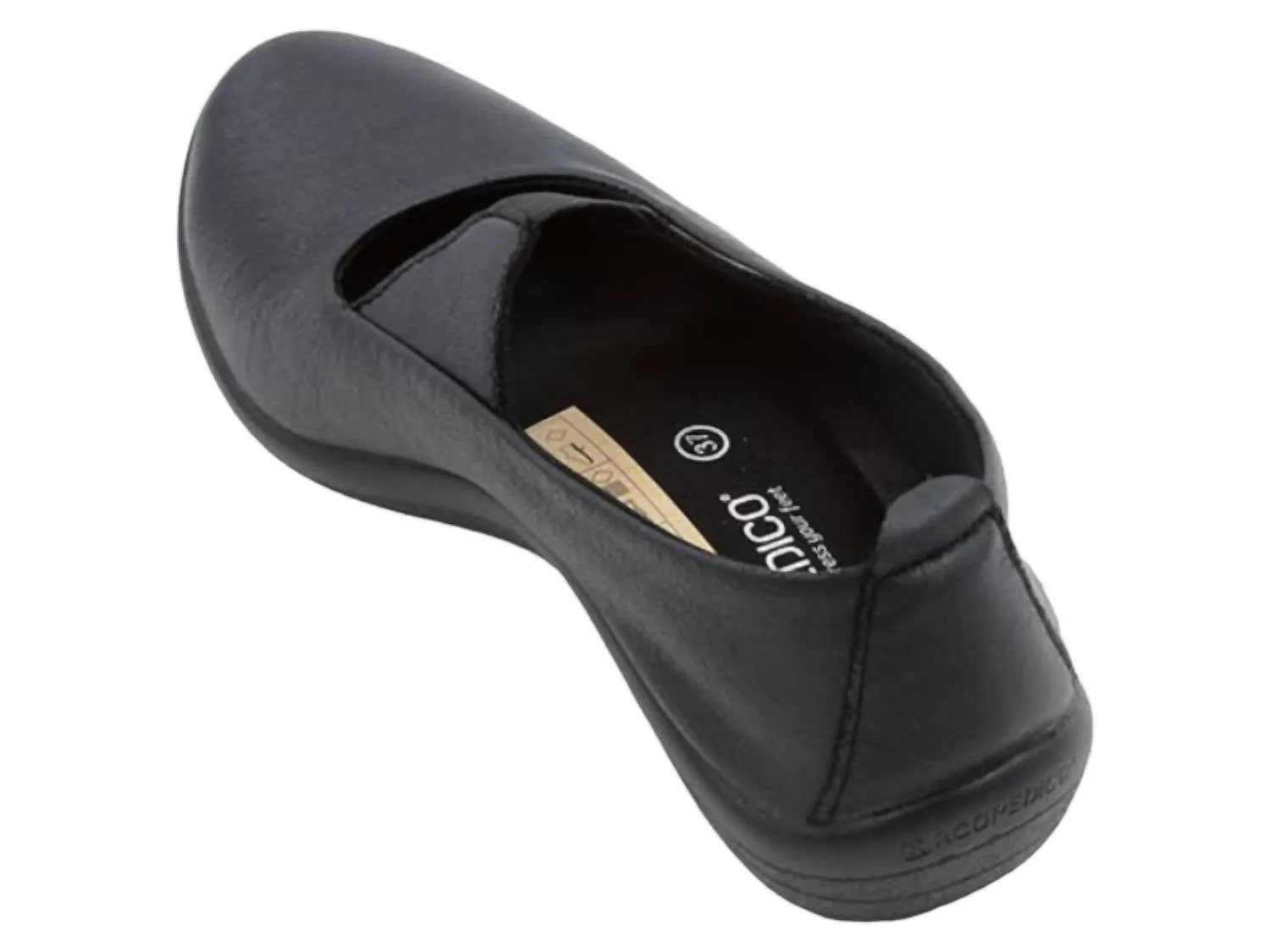 Women's Itatiaia Flat Shoes In Black