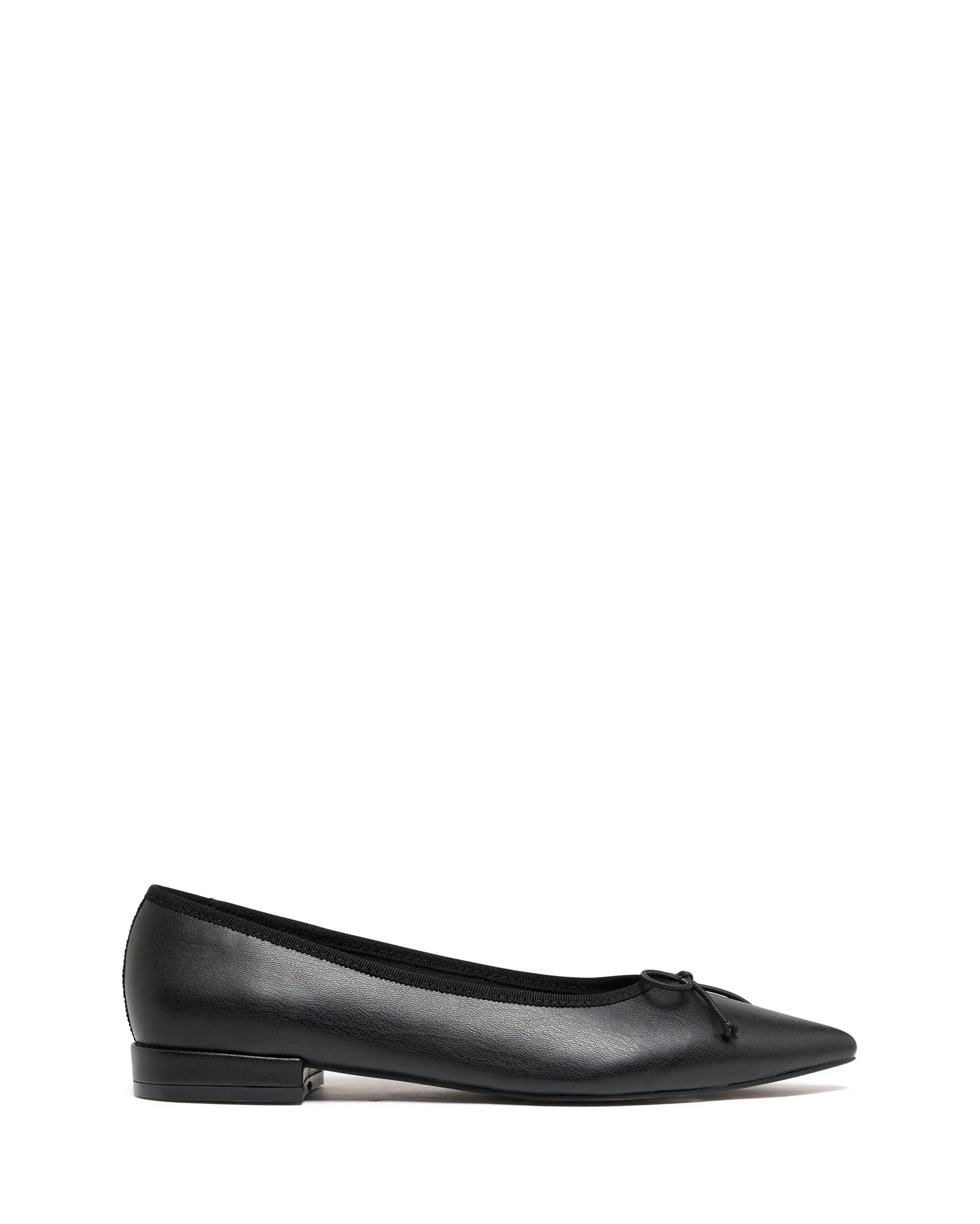 Yazmina Pointed Flat Black Smooth